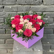 Цветочная композиция из Розы в коробке в Марьино Курской области