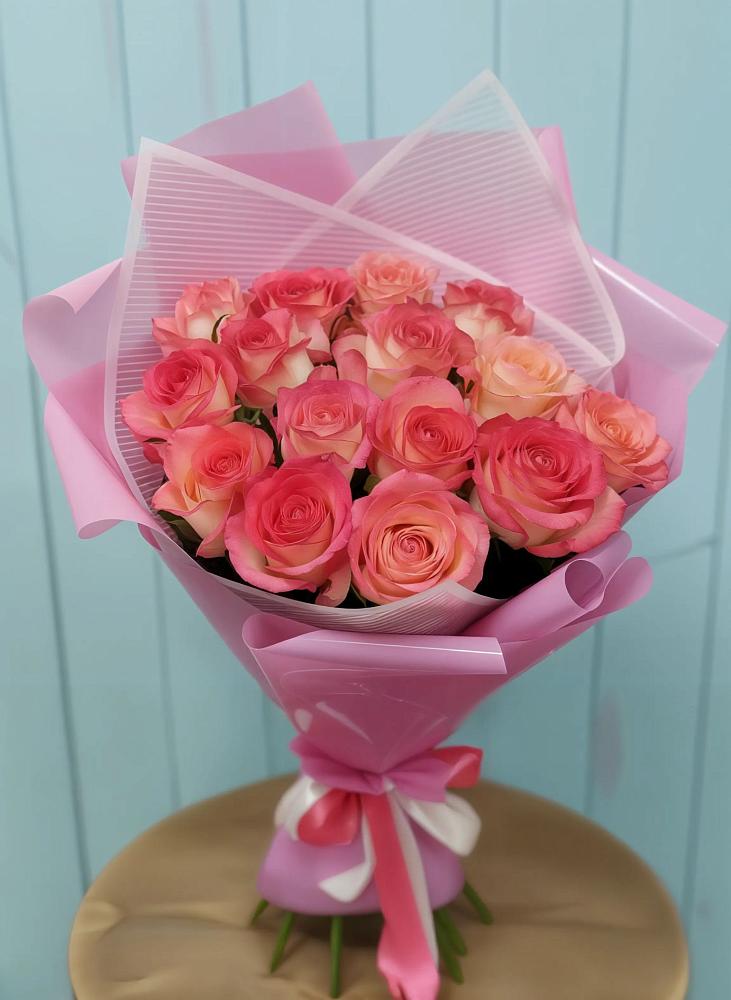 Букет 15 Розовых роз Равель в Марьино Курской области