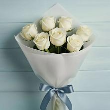 Букет 7 Белых роз Эдлесс Лав в Марьино Курской области