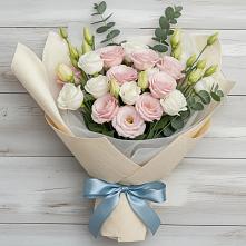 Букет цветов из:  Лизиантусы в Марьино Курской области