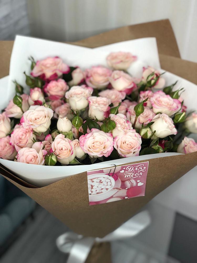 Букет цветов из: Розы в Марьино Курской области