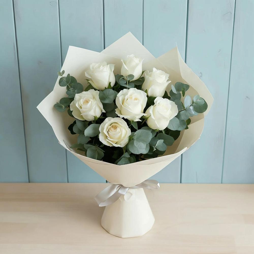Букет Белые розы в Эвкалипте в Марьино Курской области