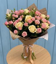 Букет цветов из:  Розы в Марьино Курской области