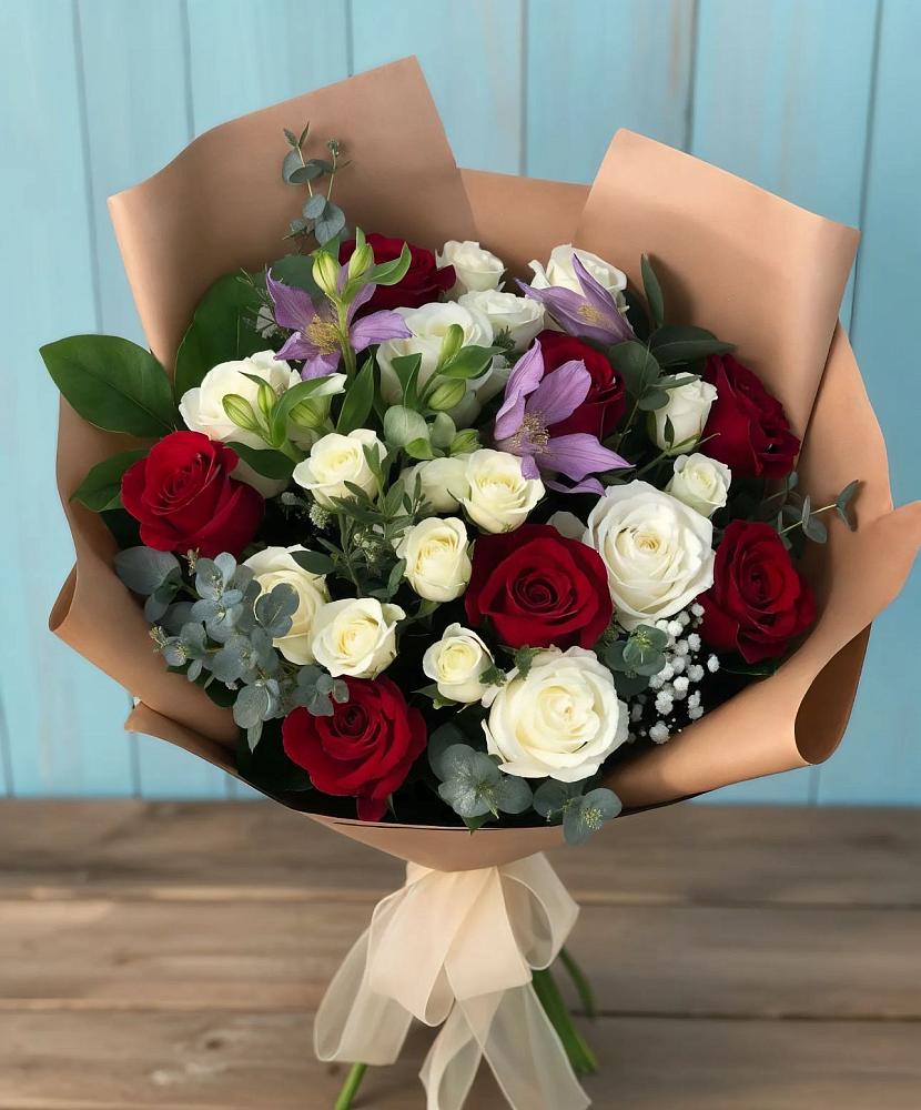 Букет цветов из: Розы и Альстромерии в Марьино Курской области