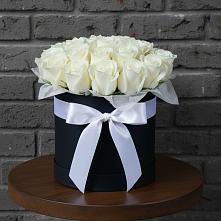 Цветочная композиция из Розы в шляпной коробке в Марьино Курской области